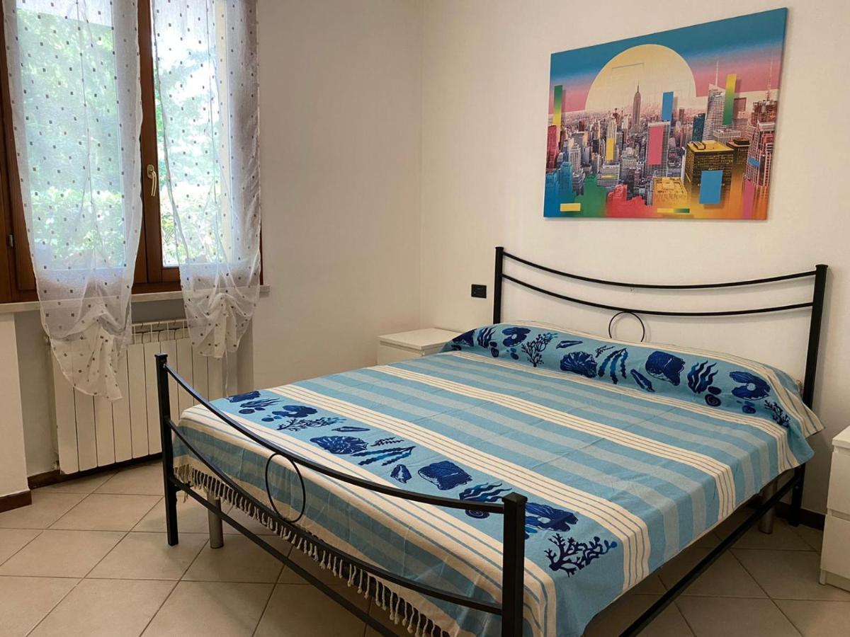 Appartamento Il Faro Con Giardino In Residence Con Piscina Desenzano del Garda Luaran gambar