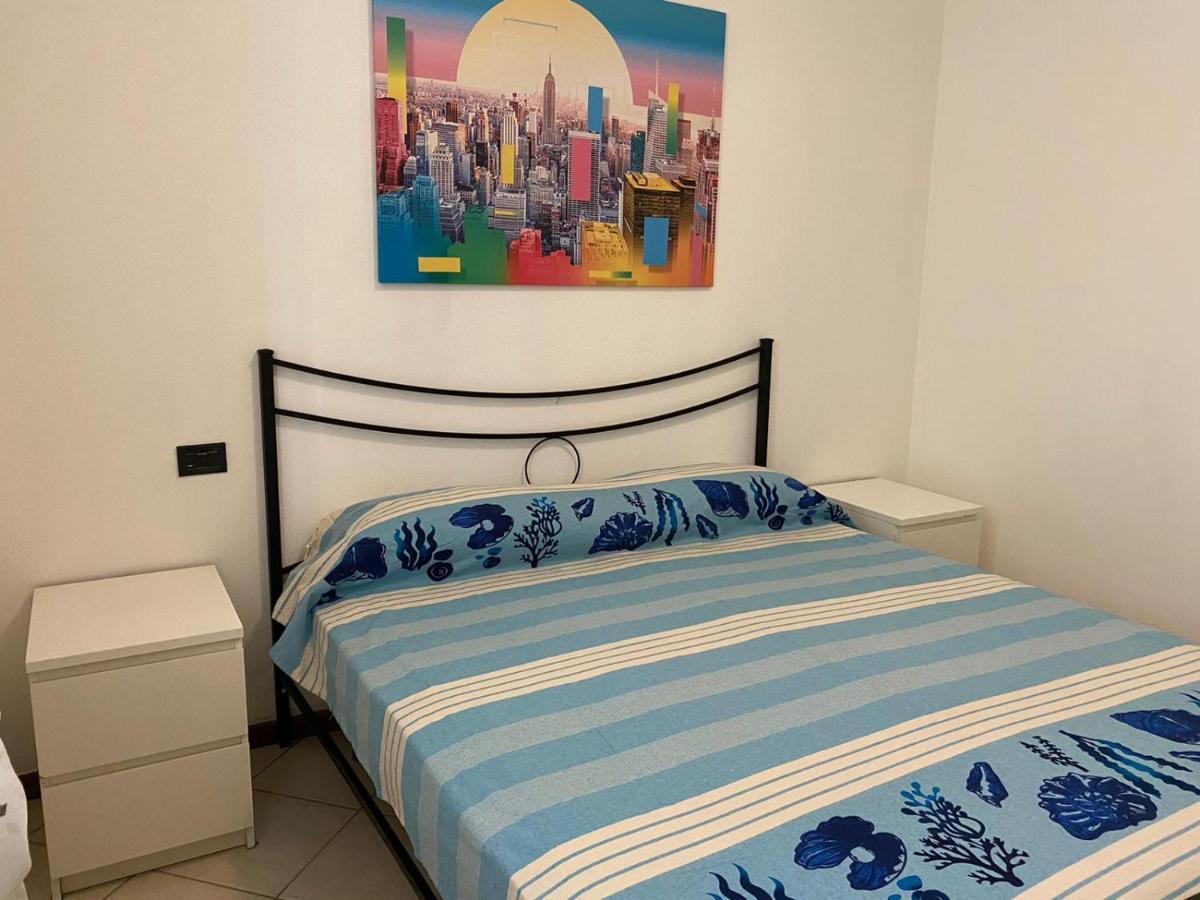 Appartamento Il Faro Con Giardino In Residence Con Piscina Desenzano del Garda Luaran gambar